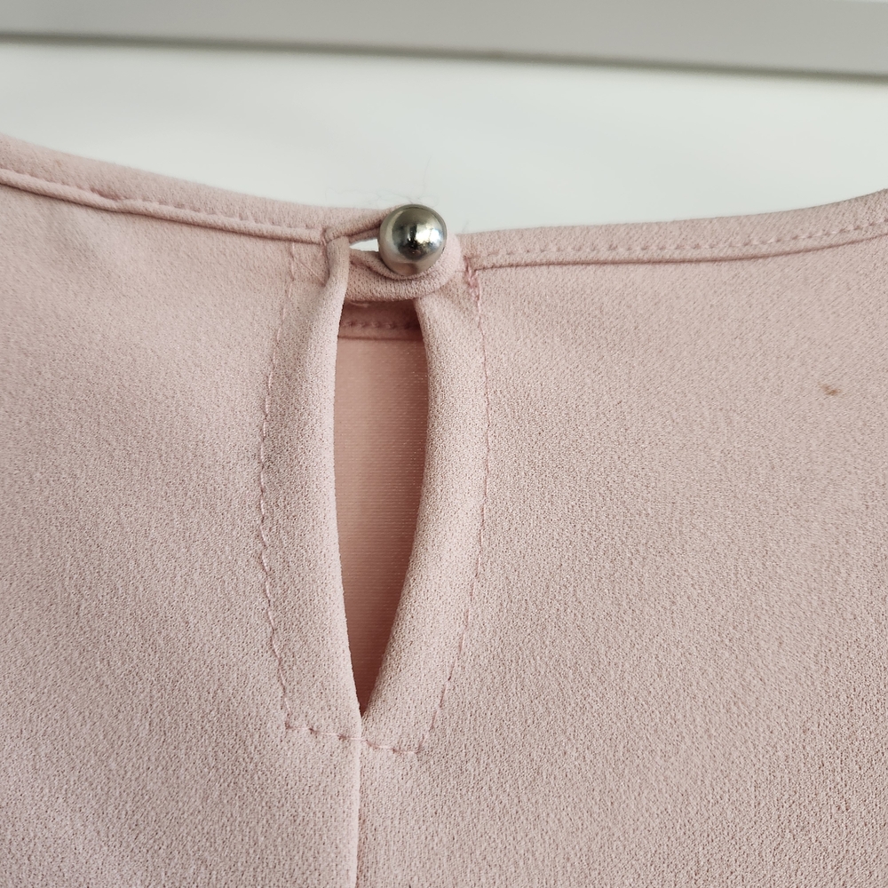 Boohoo Blush Rufffle Top - Picture 5 of 6